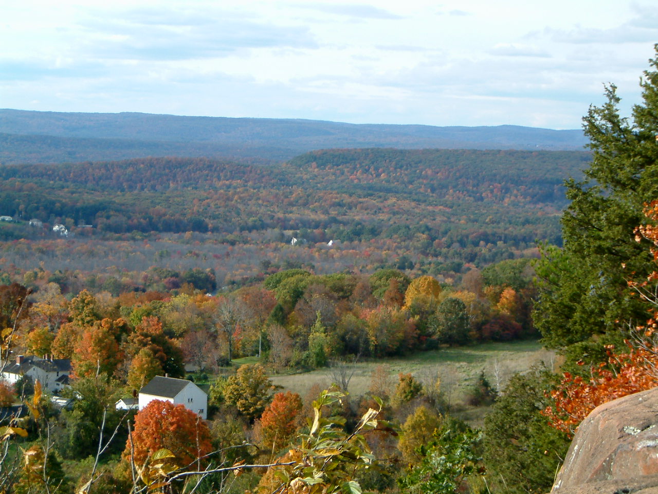 Image of :20031018_eastgranby.JPG