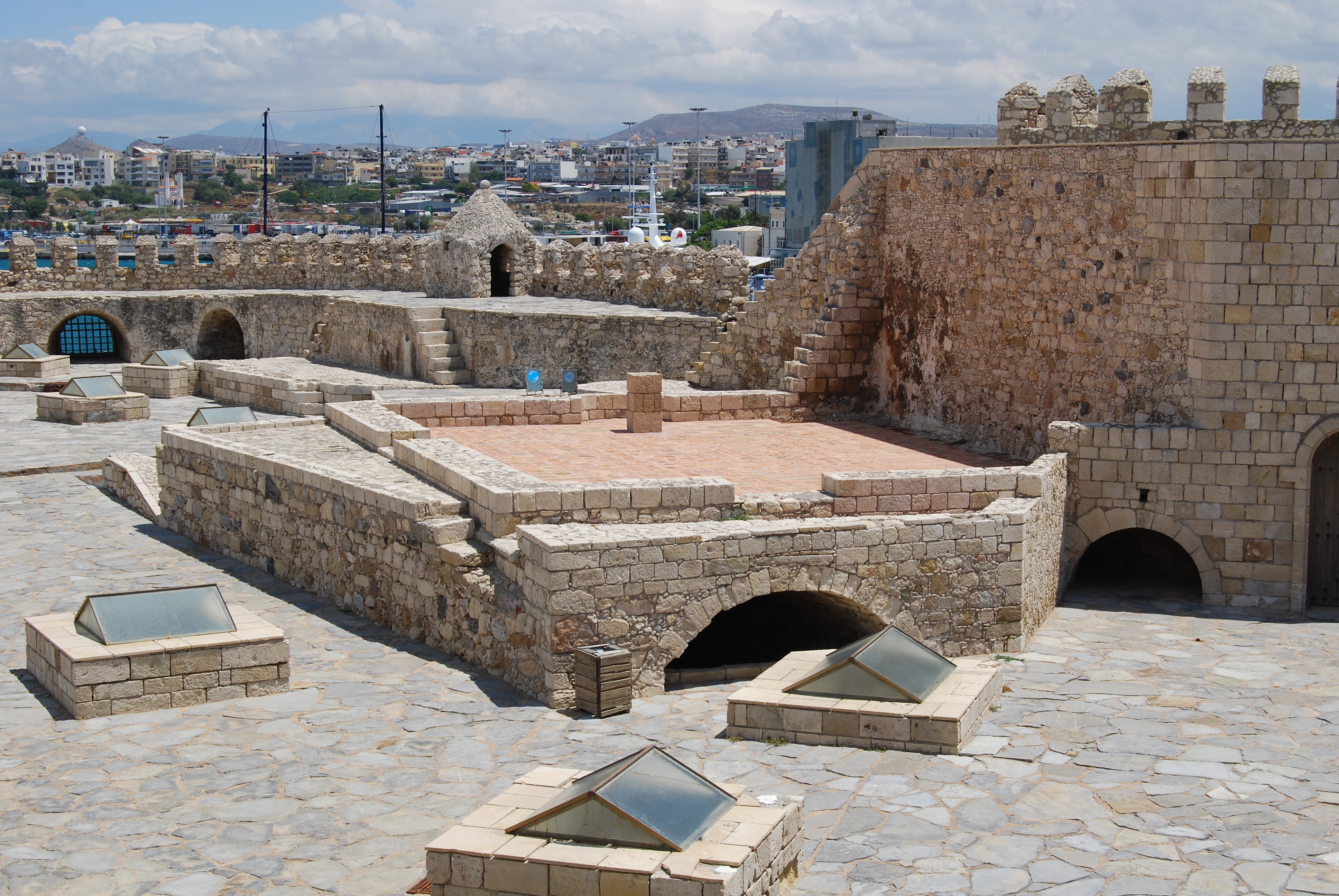 Image of :Iraklion0522_0132.JPG